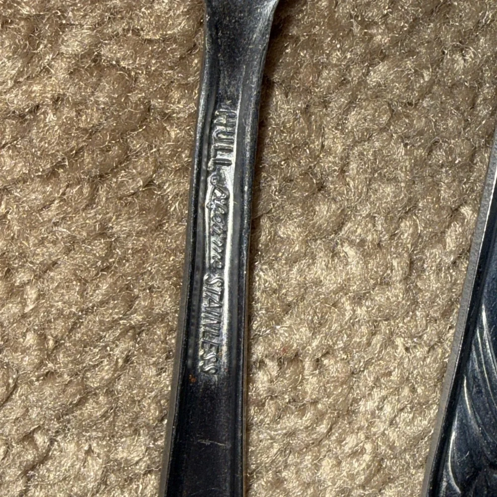 Vintage Hull Tulips Stainless dessert Forks 3